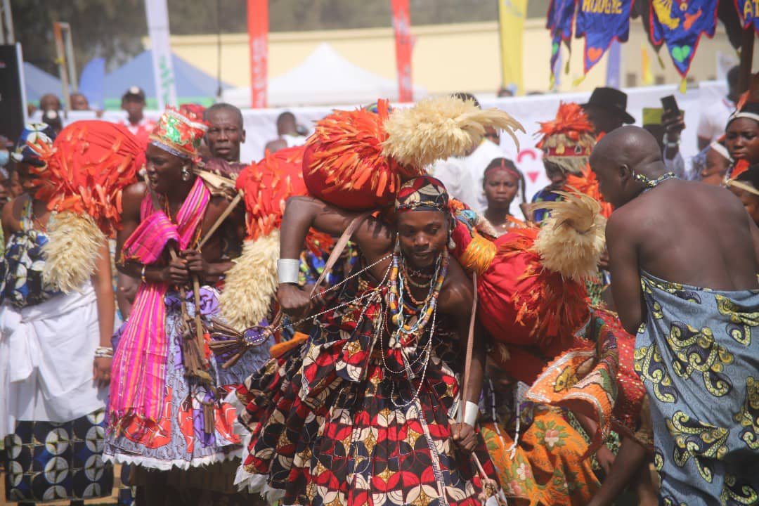 LE PLUS GRAND ET PUISSANT MAÎTRE MARABOUT VOYANT MEDIUM DU MONDE ET D’AFRIQUE PAPA MAZOUT +229 91930862